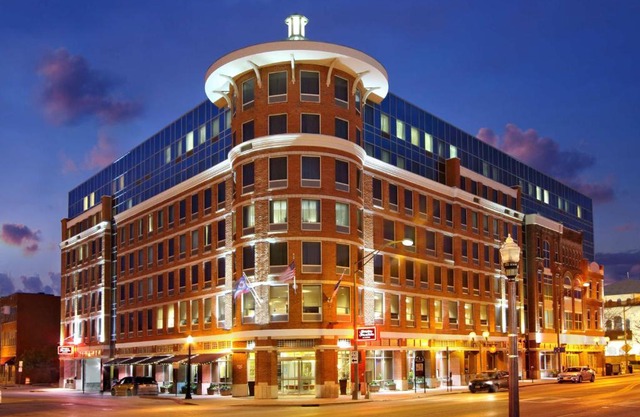 Hampton Inn & Suites Columbus-Downtown, Ohio