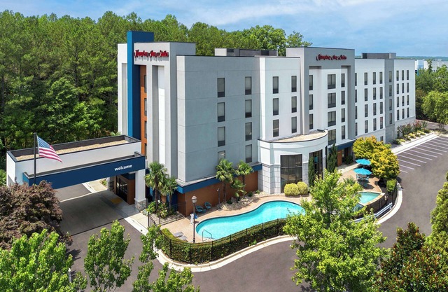 Hampton Inn & Suites ATL-Six Flags