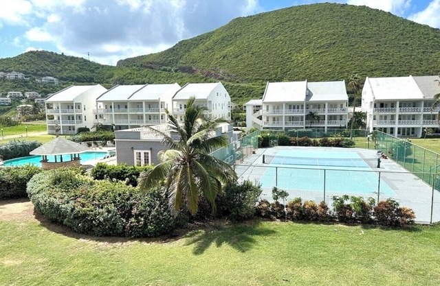 Happy Dayz @ Cozy Condo By the Sea