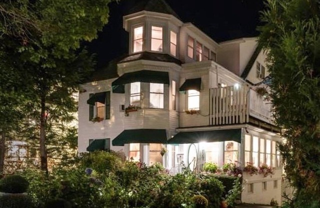 Harbour Towne Inn on the Waterfront