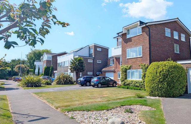 Harbour View - Coming Soon - a town house that sleeps 8 guests in 4 bedrooms