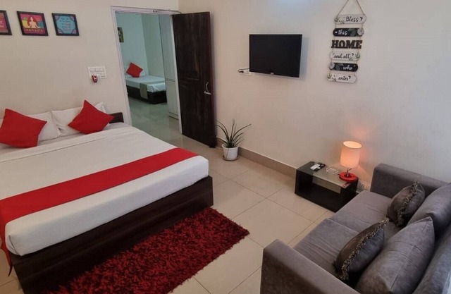 Harmony Hideaway, offers a cozy retreat with an attached kitchen.