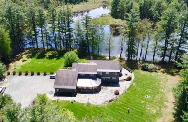 Harmony Lakehouse-A Private Luxury Lakefront Home