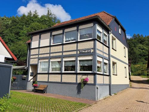 Haus Bergfried SORGENFREI BUCHEN