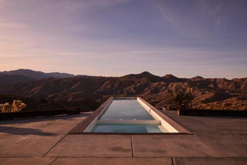 Hawkeye Dome - Pool, Spa, Great Views
