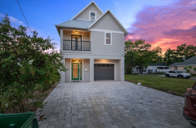 Heart of Hyde Park Tampa 4 Bedroom Home Near Hyde Park Village, SoHo and Beach!