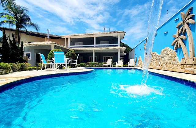 Heated Pool, High Standard, 5 Suites, Gourmet Balcony