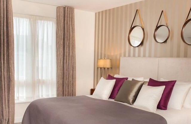 Henge House - Sarsen Apartment