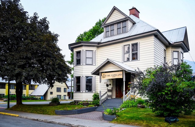 Heritage Location in Heart of Revelstoke