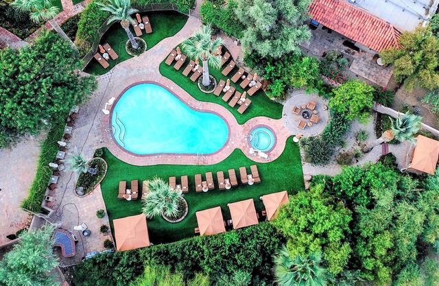 Hermosa Inn