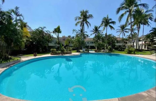 Hermoso apartamento en Manzanillo con alberca y cancha de tenis, Ideal para relajarse y disfrutar de una escapada tranquila en el paraíso tropical