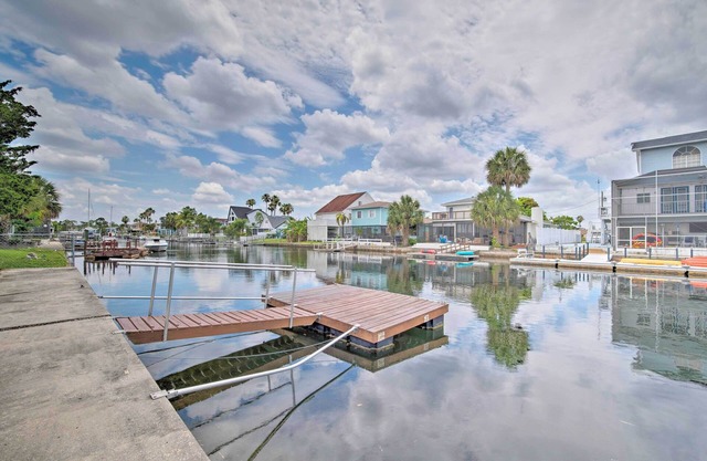 Hernando Beach Home w/Pool & Canal Access!
