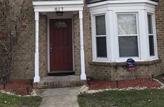 Hidden gem in the heart of Chesapeake, Va. Minutes away from Chesapeake Regional