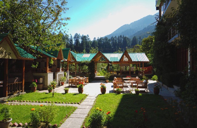 Hide-in Old Manali