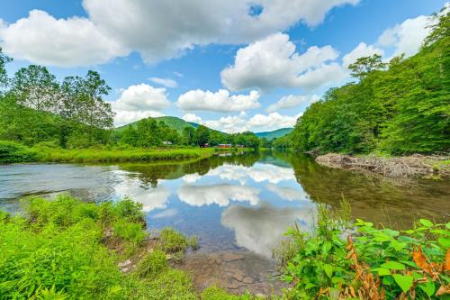 Hike and Fish Delaware River Cabin with Views