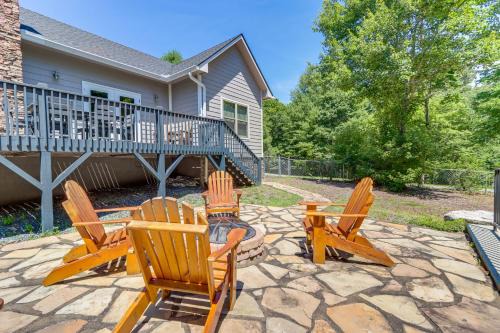 Hike, Fish and Kayak Murphy Gem with Deck and Fire Pit