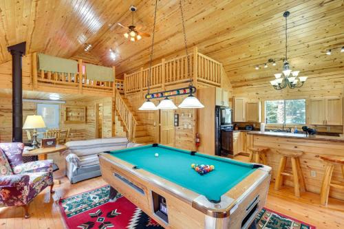 Hike, Unwind and Bring Your Pet Deadwood Cabin!