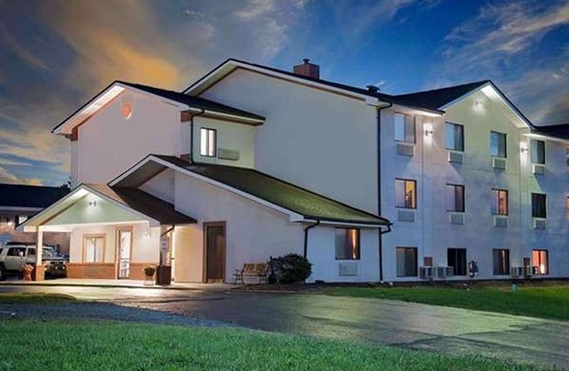 Hillside Inn & Suite