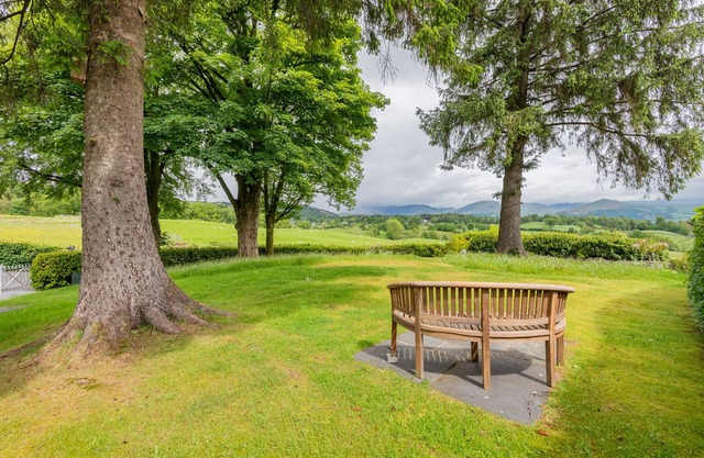 Hilltop At Hawkshead Hill