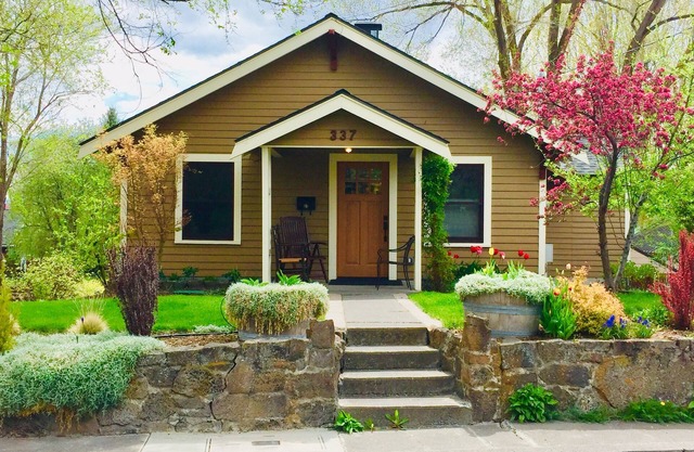 Historic Belle Millhouse in Bend, OR. Walk to Downtown.vrbo