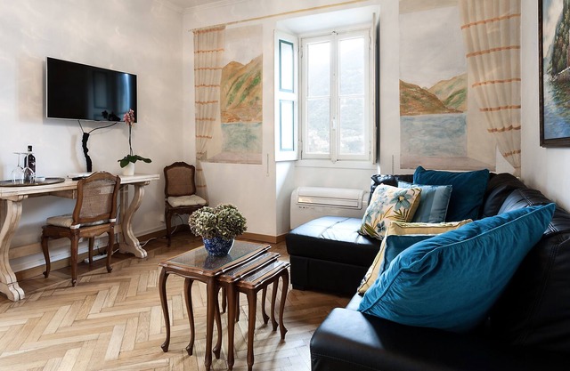 Historic Castle with Lake views and Pool