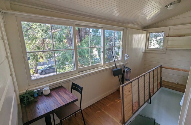 Historic Home - Walk to Campus - Parking Available