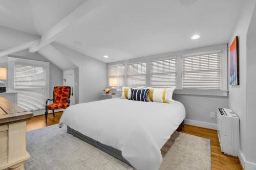 Historic West End Guest Studio Suite by SkyRun Nashville