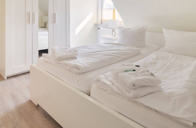 Holiday apartment for 4 persons with a small roof terrace. 6KM next to St Peter-Ording.