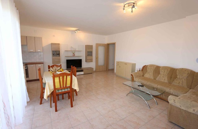 Holiday apartment with air conditioning and Internet