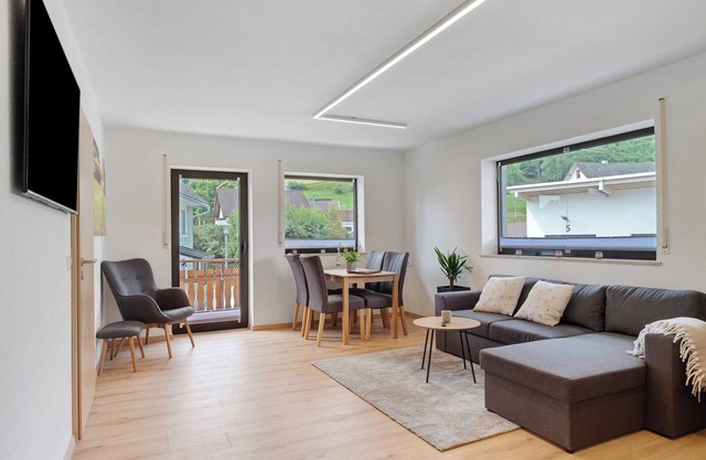 Holiday Apartment Wutachschlucht with Shared Garden, Balcony and Wi-Fi