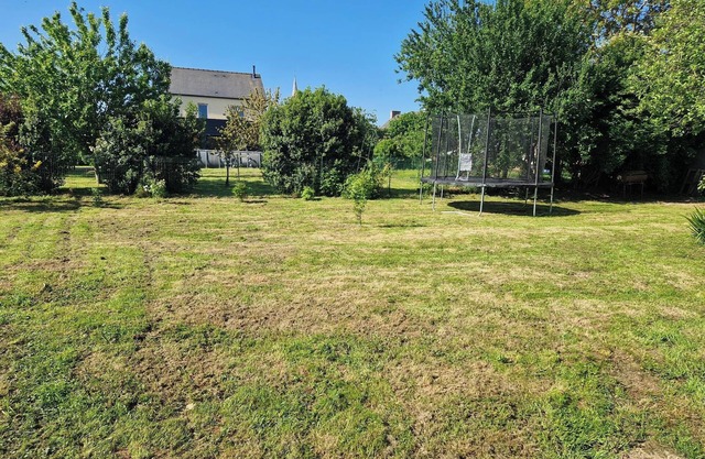 Holiday Home 'De L'enclume' with Private Garden, Balcony and Wi-Fi