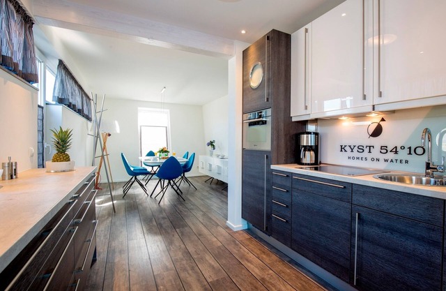 Holiday home for 4 guests with 120m² in Neustadt (17942)