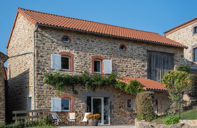 Holiday Home in Auvergne near Lespinasse Castle