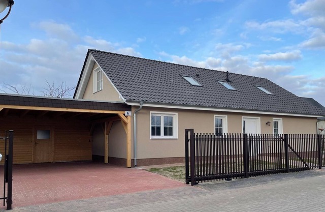 Holiday home in Linum with garden, terrace and barbecue