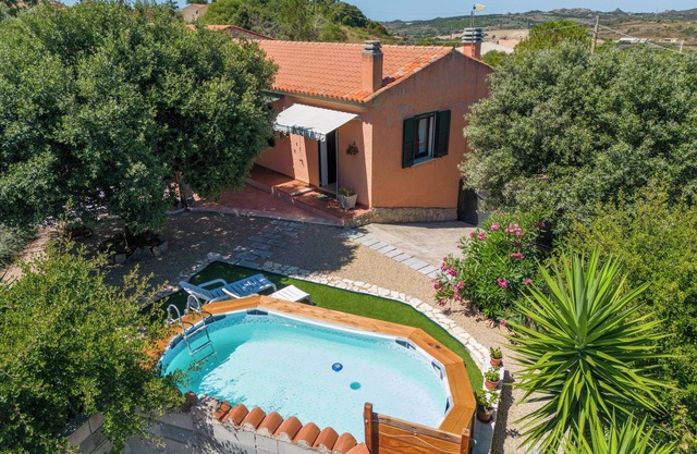 Holiday Home "La Pavoncella" with Private Pool & Wi-Fi