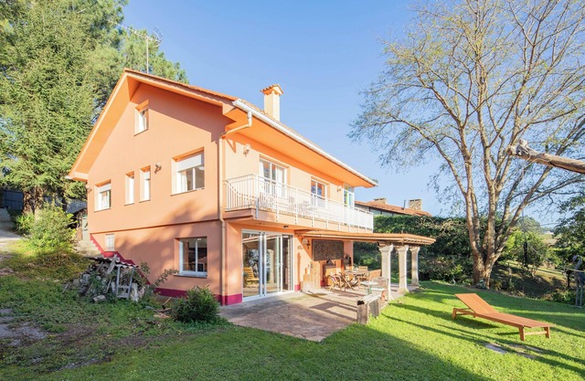 Holiday Home 'O Axouxere' with Mountain View, Private Terrace and Wi-Fi