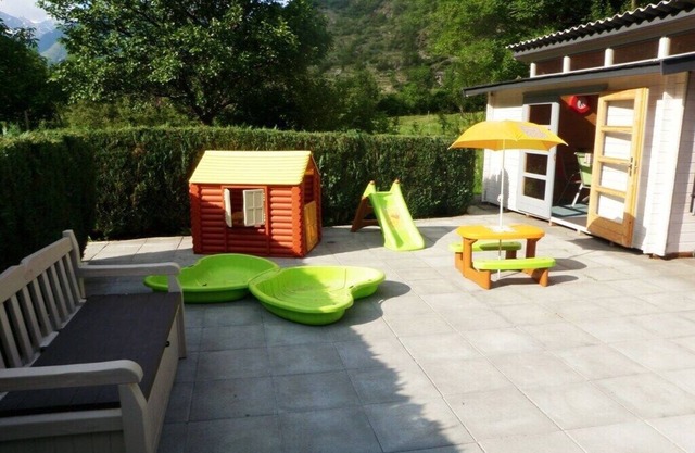 Holiday home with 2 bedrooms