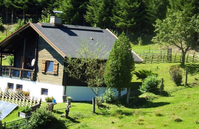 Holiday house with a garden, in the mountains