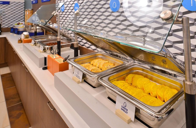 Holiday Inn Express Hotel & Suites Le Mars by IHG