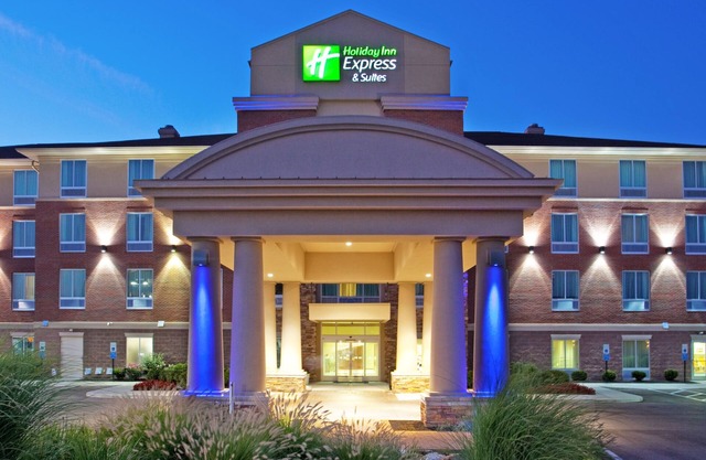 Holiday Inn Express & Suites Cincinnati - Mason by IHG