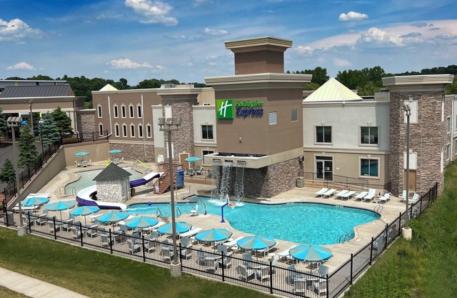 Holiday Inn Express Wisconsin Dells by IHG
