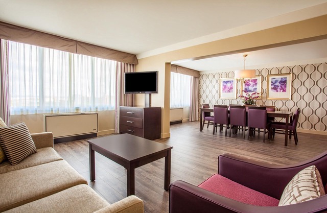 Holiday Inn Toronto - Int'l Airport by IHG