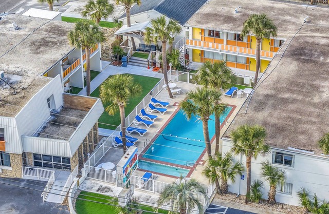 Holiday Shores
