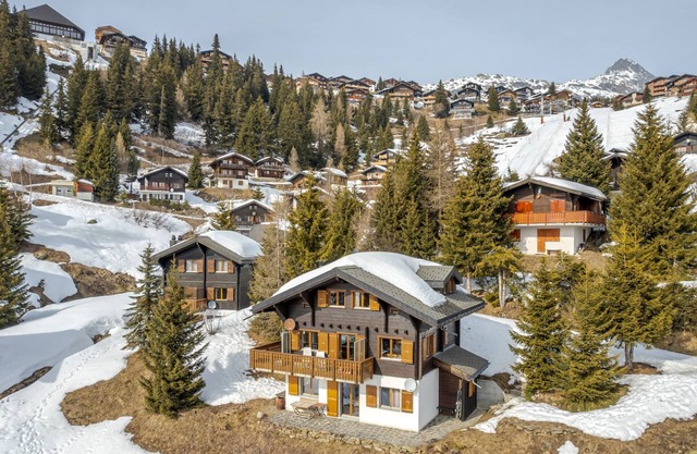 Holidays in the Aletsch Arena at the Aletsch Glacier in the Unesco World Natural