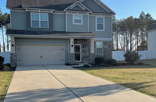 Home Near Shaw Airforce Base Close to Major Attractions, Food, & Entertainment