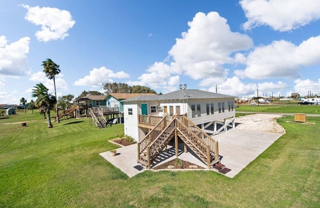 Home on Caney Creek with Pier & RV spot