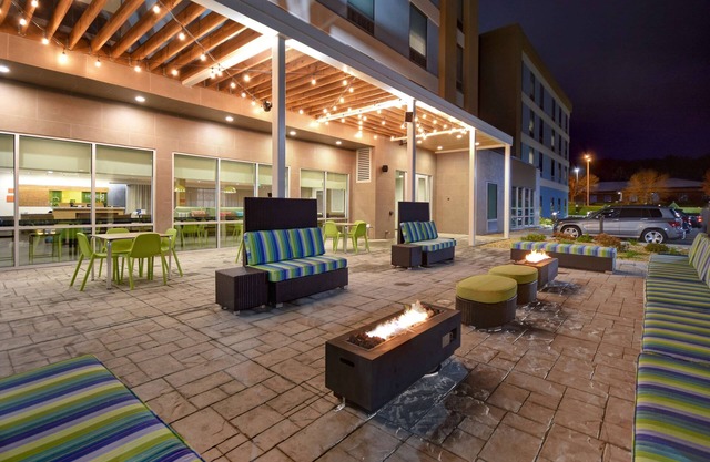 Home2 Suites by Hilton Eau Claire South