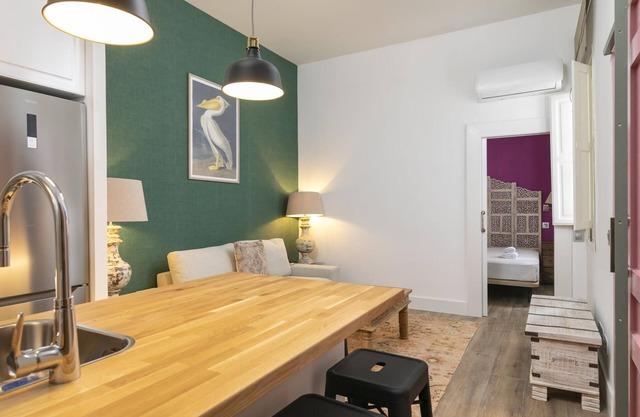 Homeabout Plaza de Castilla Apartment IV