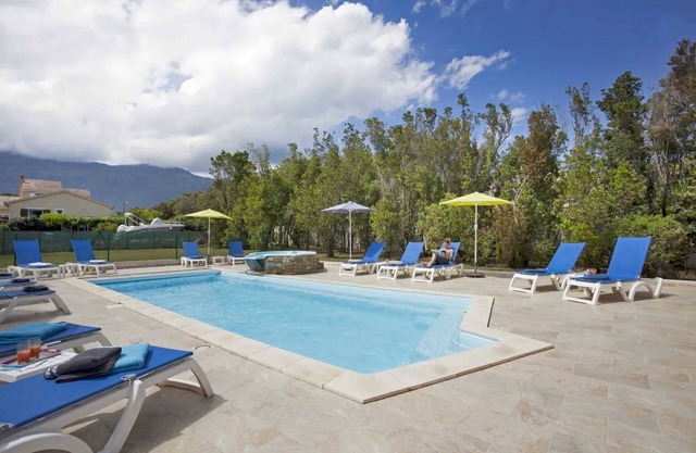 Homerez - Apartment in Pietracorbara