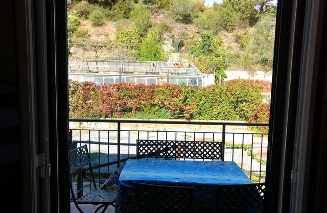 Homerez - Appartement 7 km away from the beach for 6 ppl. at Villanova d'Albenga